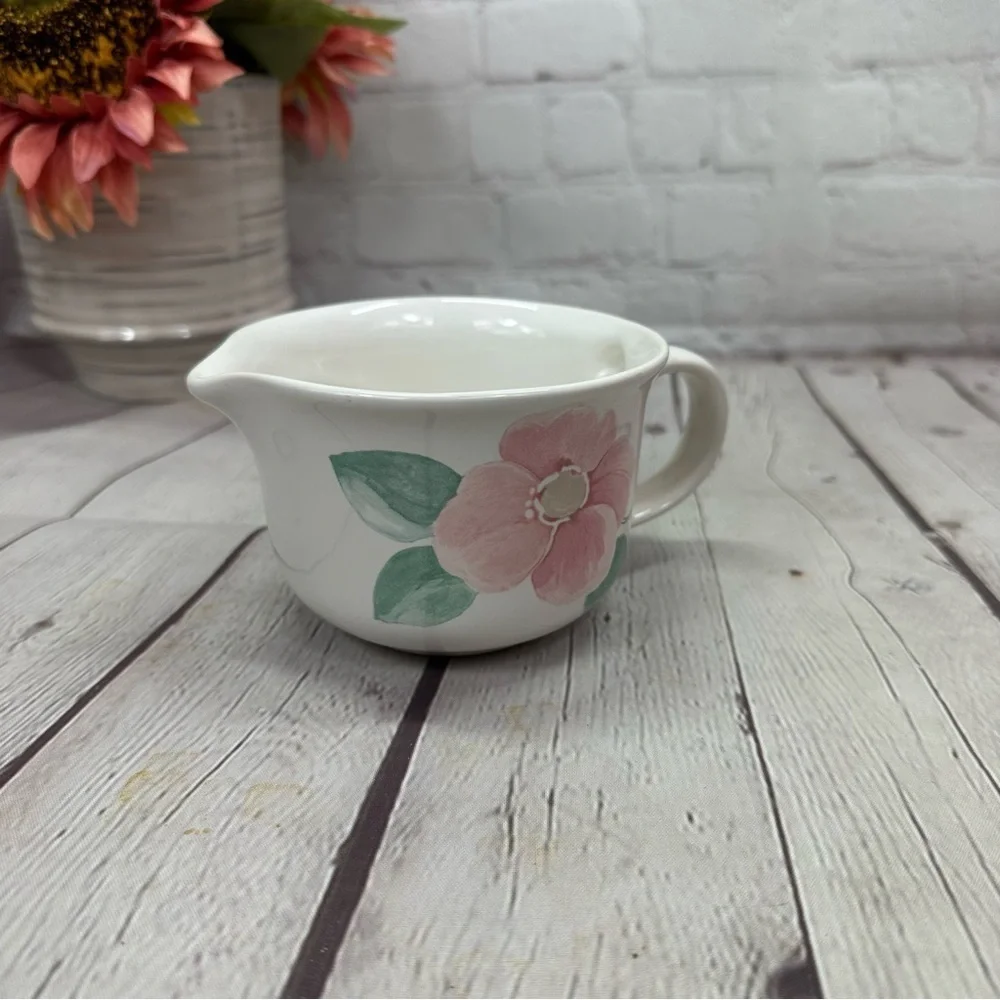 vintage Garland Blush by Pfaltzgraff gravy boat with Pink Floral Design